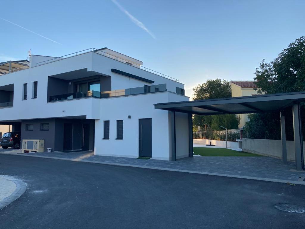 Villa Joka Banjole Exterior photo